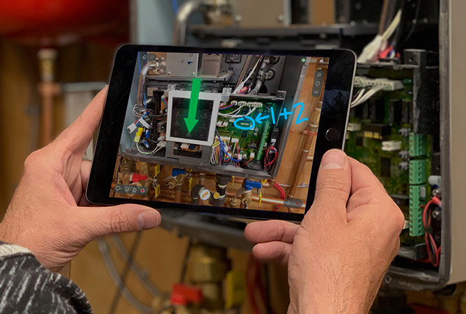using iPad and mixed reality to train workers